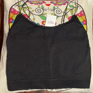 RUE21 NWT crop top